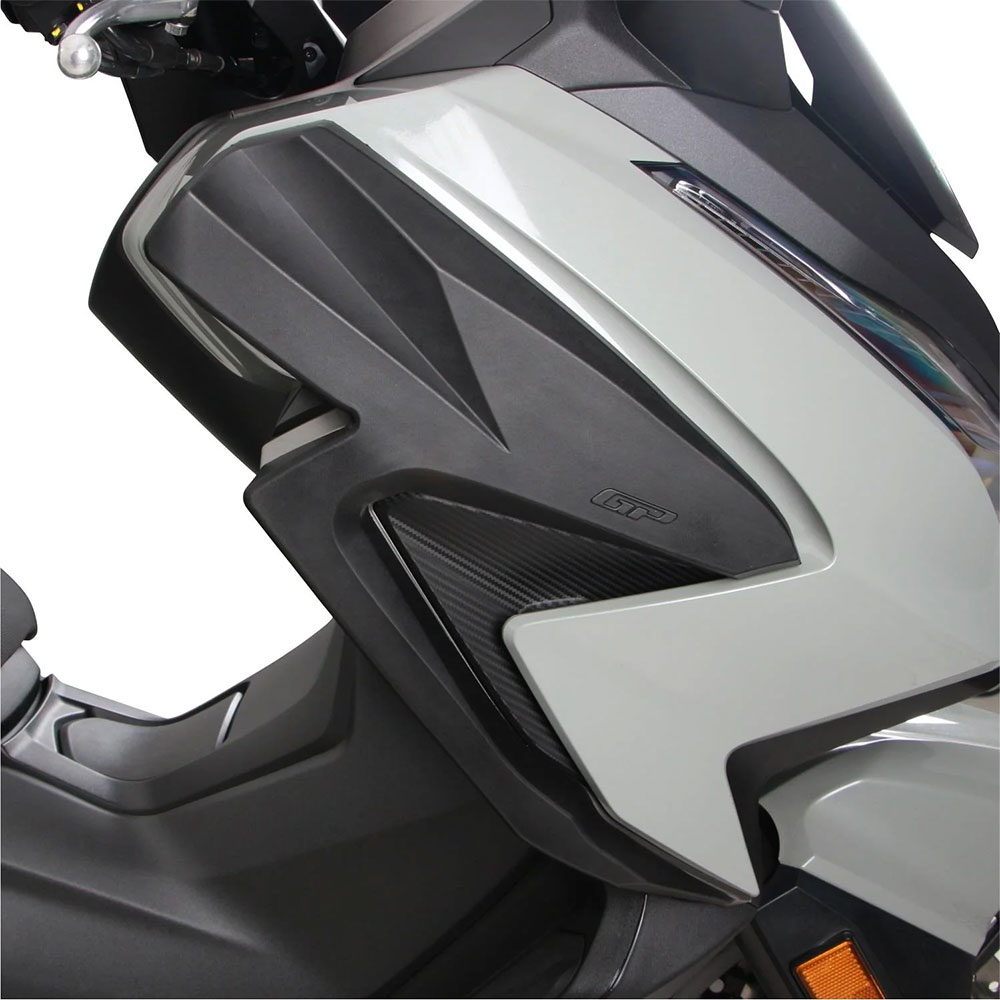 Bočne zaštite maski Honda Forza 250/350 (21-22) GP KOMPOZIT