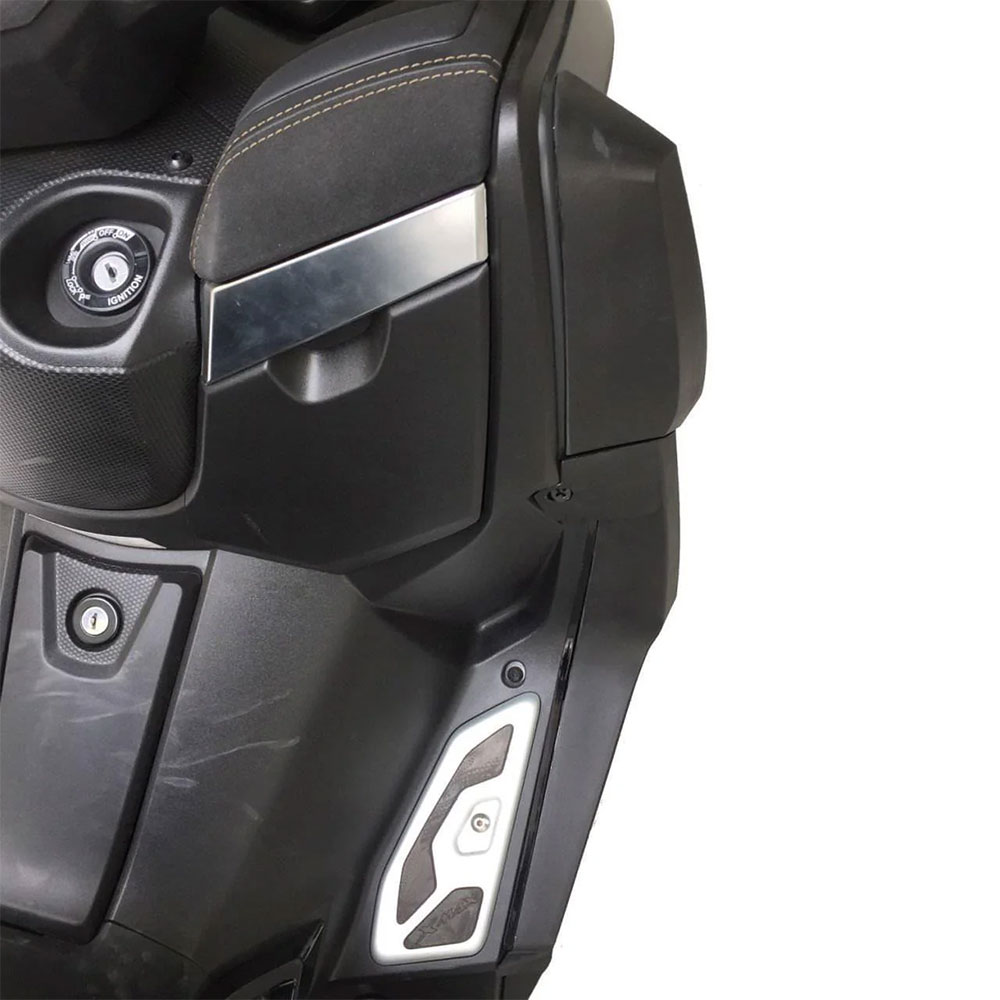 Bočne zaštite maske Yamaha X MAX 250 / 400 (14-17) GP KOMPOZIT